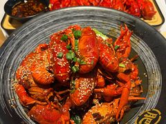-肥肥虾庄·金牌油焖大虾(汉街SKP店)