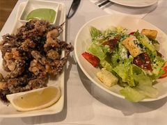 经典凯撒沙拉配香脆火腿-WOLFGANG PUCK KITCHEN & BAR(迪士尼小镇店)