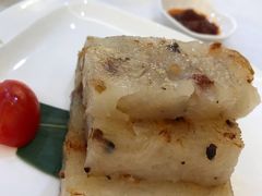 瑶柱腊味煎萝卜糕-广州酒家(昌岗地铁站店)
