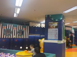 -孩子王童乐园(西安万象城店)