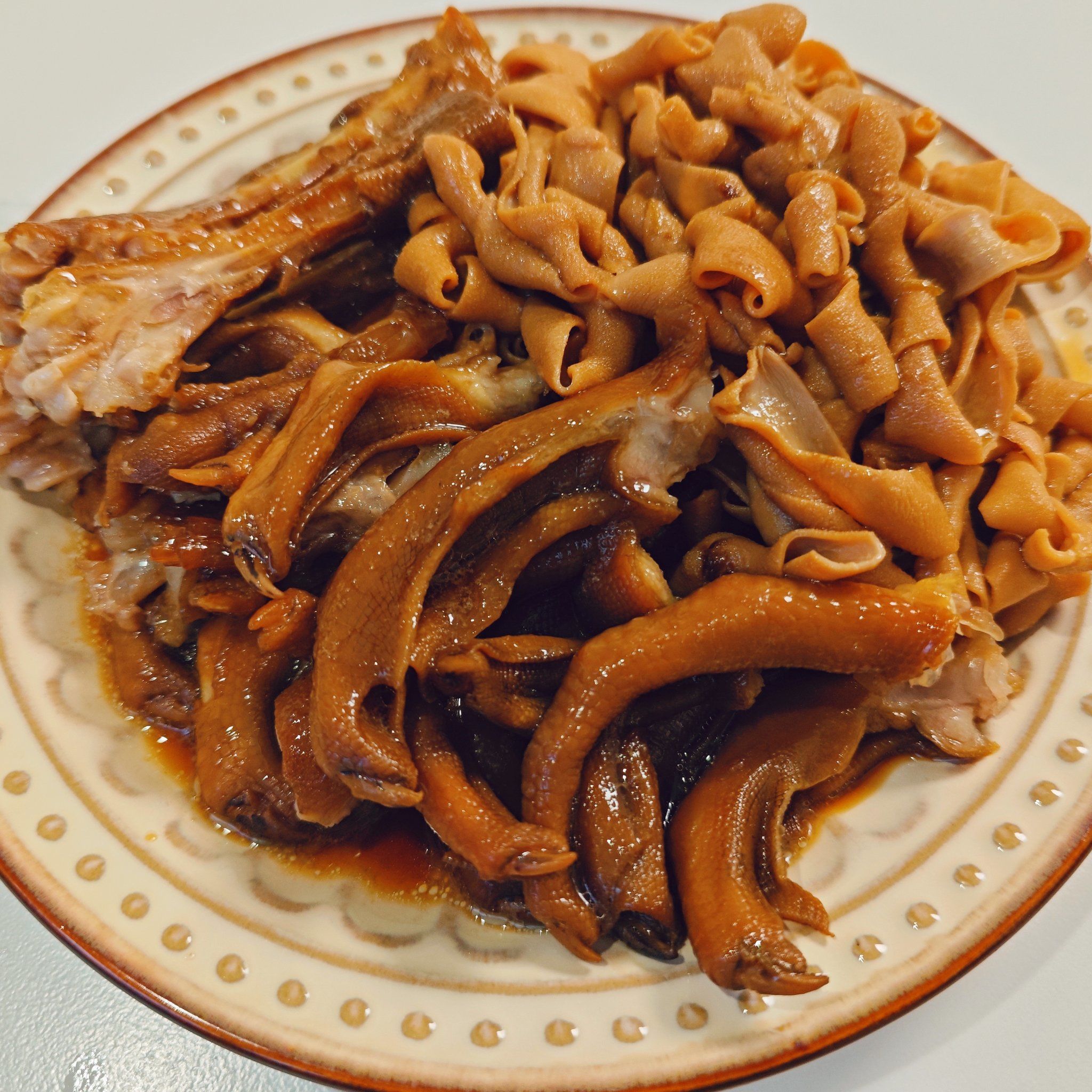 天天领红包 家庭版潮汕卤鹅掌鹅肠,简易但是美味~精髓是南姜~潮汕