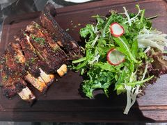 烤伊比利亚黑猪肋排-LESCEDARS Brasserie Bistro香柏树