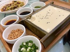 -皖小斌·小葱伴豆腐(丰收路店)