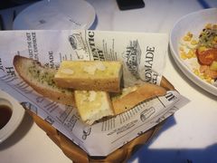 法棍切片和香草包-Wei菋·Le Bistrot