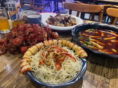 -阿郎龙虾烧烤海鲜馆(苏河融景店)