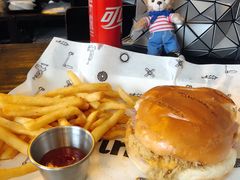 -Grinder 绞肉机汉堡(武定路店)