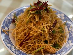 香菜馓子凉菜-百味地锅鸡(二店·财校分店)