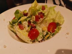 凯撒色拉-Ambra Haus琥珀屋精酿餐厅(宝山店)