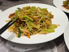 -闫府私房菜(恒隆店)