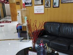 -雅悦齿科(顾村公园店)