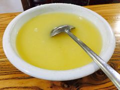 玉米粥-溢心园香河肉饼总店