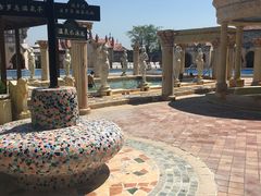 -泉城欧乐堡戏水湾艺术养生温泉