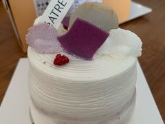 荔枝黑加仑“冰”蛋糕-théATRE 茶聚场(王府中環店)