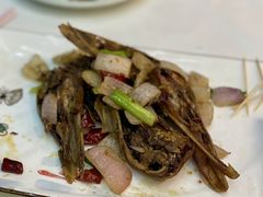 -老鄞江清水龙虾•赵赵家(江北店)