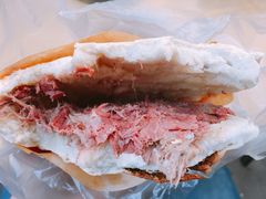 腊牛肉夹馍-杨天玉腊牛羊肉店