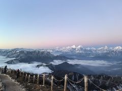 -牛背山