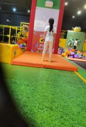 -蹦蹦跳跳(新奥购物中心店)