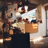 哈哈 另外点的冰拿铁也是不错