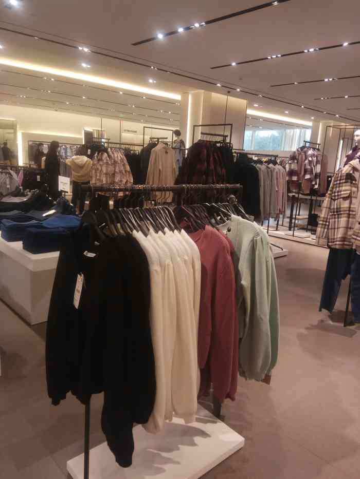zara(万象城店)-"万象城1楼的zara(这边还有个zara."-大众点评移动版