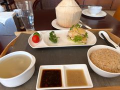-亚龙湾老厨房·海南家常味
