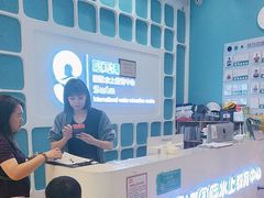 -Swim斯卫姆国际儿童游泳中心(红博中央公园店)