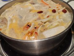 -三人行骨头王火锅(长寿店)