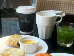 -上海漕河泾万丽酒店