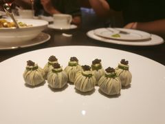 鱼子酱石榴包-甄御•海鲜新青岛菜(麦岛店)