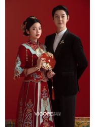 -雪中彩影婚纱摄影·微光艺术中心