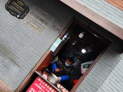 -梅记大块头爆鱼店(乍浦路店)