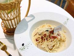 -露露家咖啡店