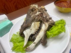 羊头-马克力木手抓炕锅烤羊肉(盐湖一小区店)
