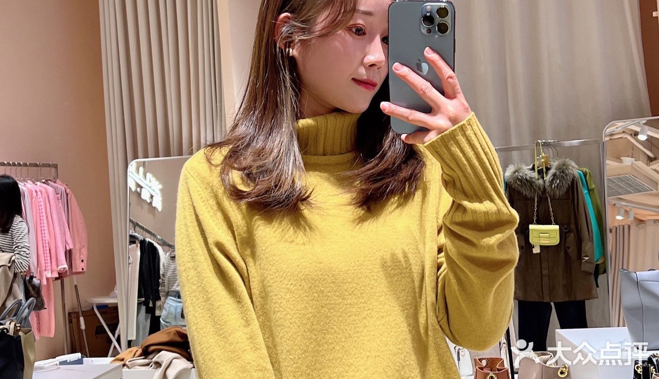 服装行业都这么内卷了嘛？LESSLUXX内卷王