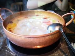 -三人行骨头王火锅(长寿店)