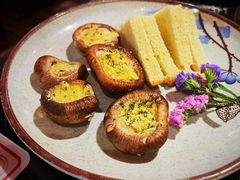 老板必推黄油蒜香菇-鹤江桥·红油牛肉粉(SKP店)
