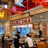 成都！老外冒雨来吃的社区火锅！现切牛肉9.9