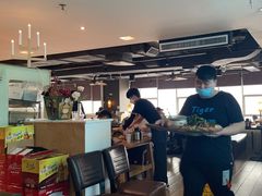 -大头虾越式风味餐厅(光明广场店)