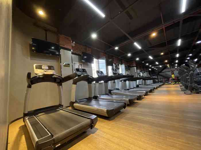 迈博健身(宝翔路店)-"在这上私教课也有几个月了,训练是真的有效.