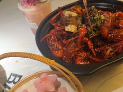 -巴厘龙虾·榜首油焖大虾(音乐学院·沿江酒馆店)