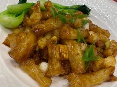 -鹊华居·地道鲁菜·海鲜·融合味(大明湖店)