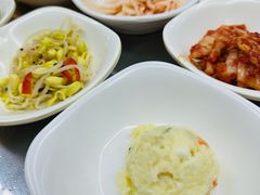 -亲昵春川鸡排(韩国美食街店)