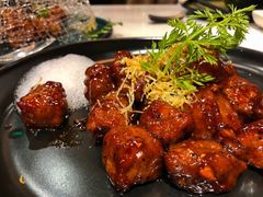 红酒泡沫牛仔粒-荟廷·晶萃(陆家嘴尚悦湾店)