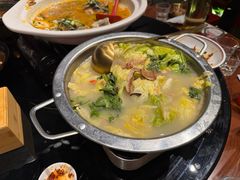-川流不息·地道川菜·小龙虾(新松江路店)