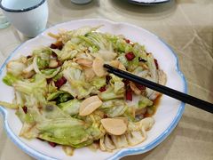爆炒洋白菜-龙香居海鲜家常菜饭店·特色驴肉·古城浑锅