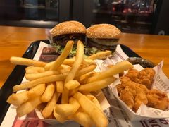 -The Habit Burger Grill 哈比特汉堡(复兴soho店)