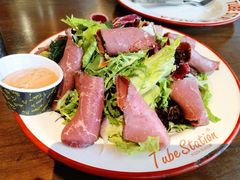 烤牛肉沙拉-Tubestation站点比萨(高新万达ONE店)