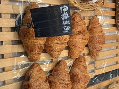 -Dough&Joe团憩(瑞虹天地月亮湾店)