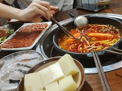 -黔有有贵州酸汤夺夺粉火锅(五味十字店)