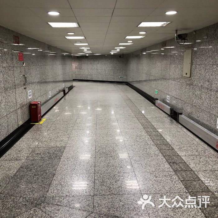 曲阳路-地铁站