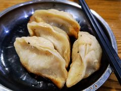 -黄阿姨锅贴大王(万航渡路店)